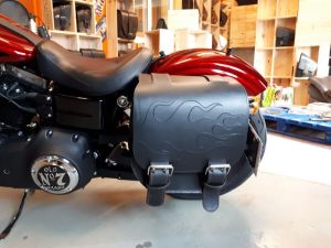 Sacoche Myleatherbikes Harley Dyna Street Bob_23